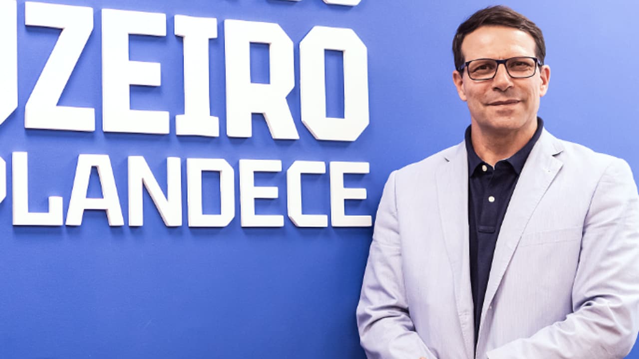 Cruzeiro contrata ex-árbitro como assessor da presidência
