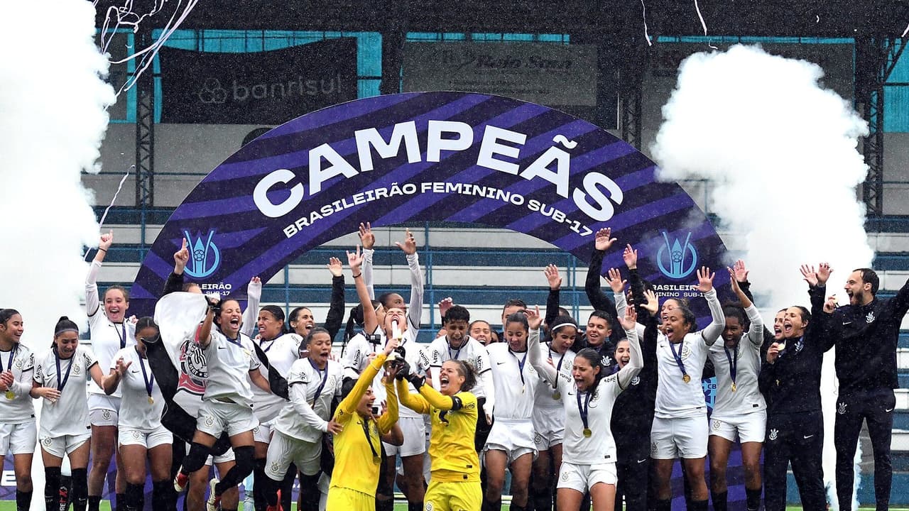 Corinthians vence o Grêmio e é campeão do Brasileirão Feminino Sub-17