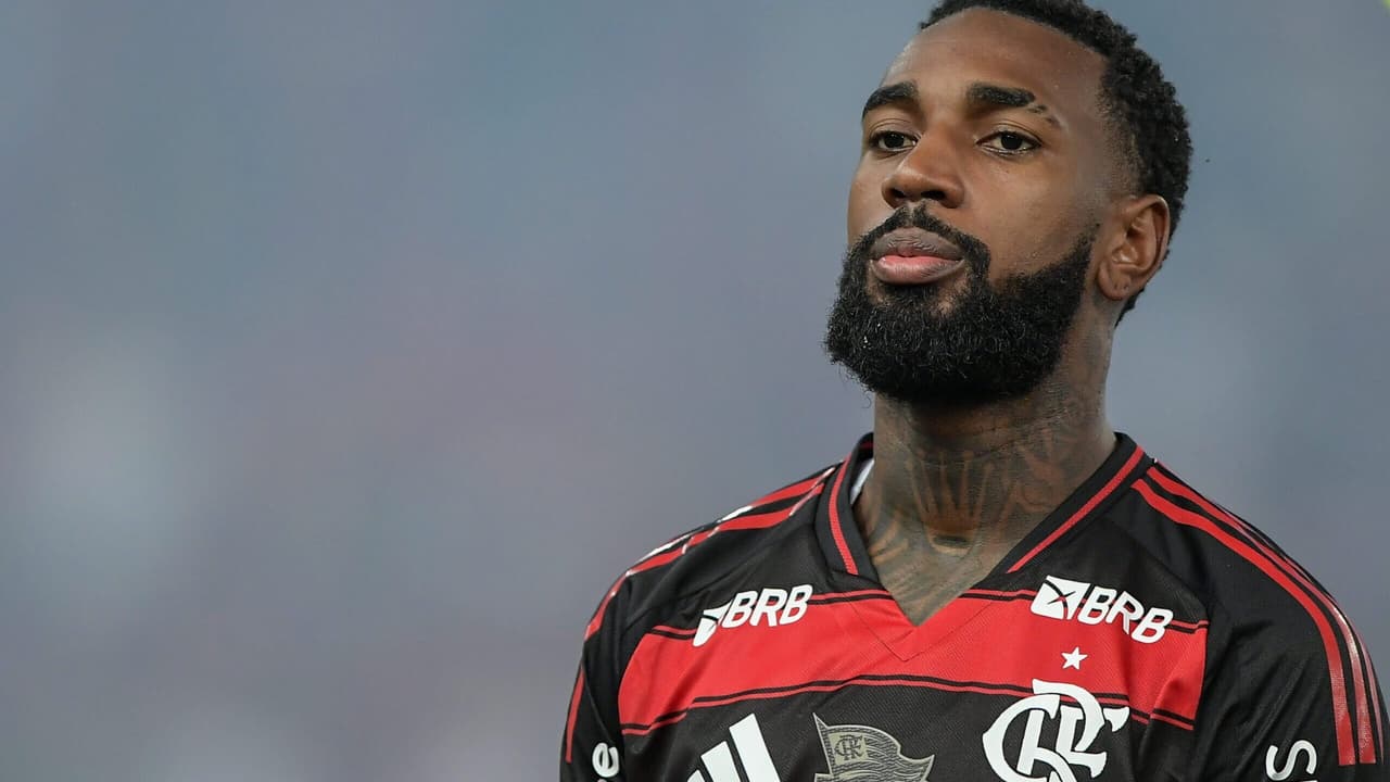 Gerson vira destaque após mudança no uniforme do Flamengo: polêmica esclarecida.