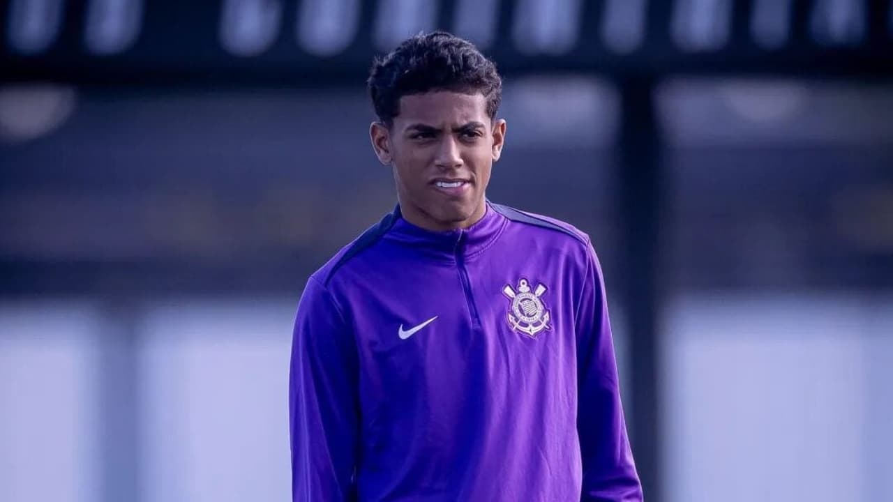 Clube da Série A paga multa e tira joia da base do Corinthians