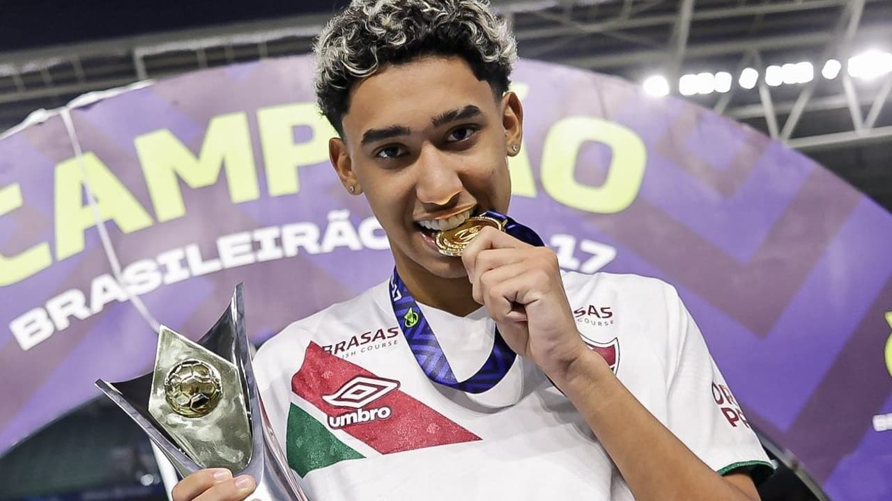 Fluminense acerta venda de Isaque ao Shakhtar; veja valores e forma de pagamento