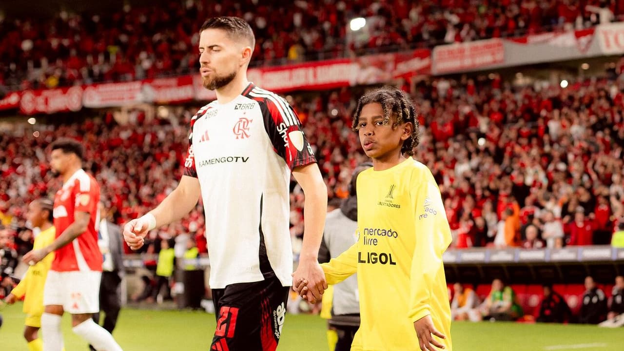 Jorginho, do Flamengo, alcança marca significativa na carreira