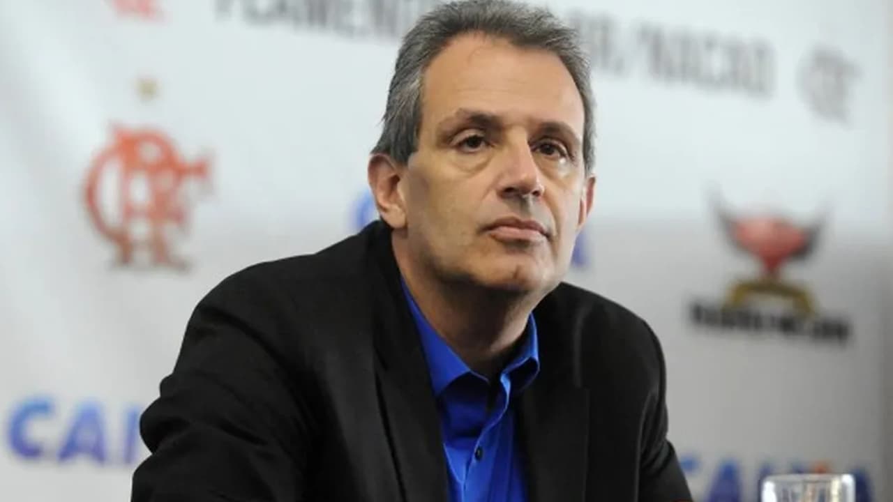Jornalista destaca postura firme do presidente do Flamengo em negociações de jogadores