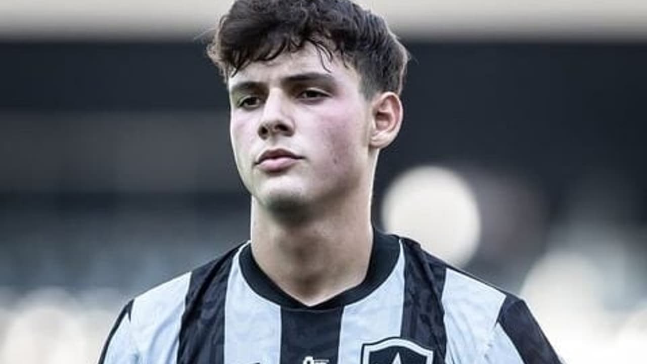 Jogador do Botafogo é chamado para completar grupo da Seleção Brasileira