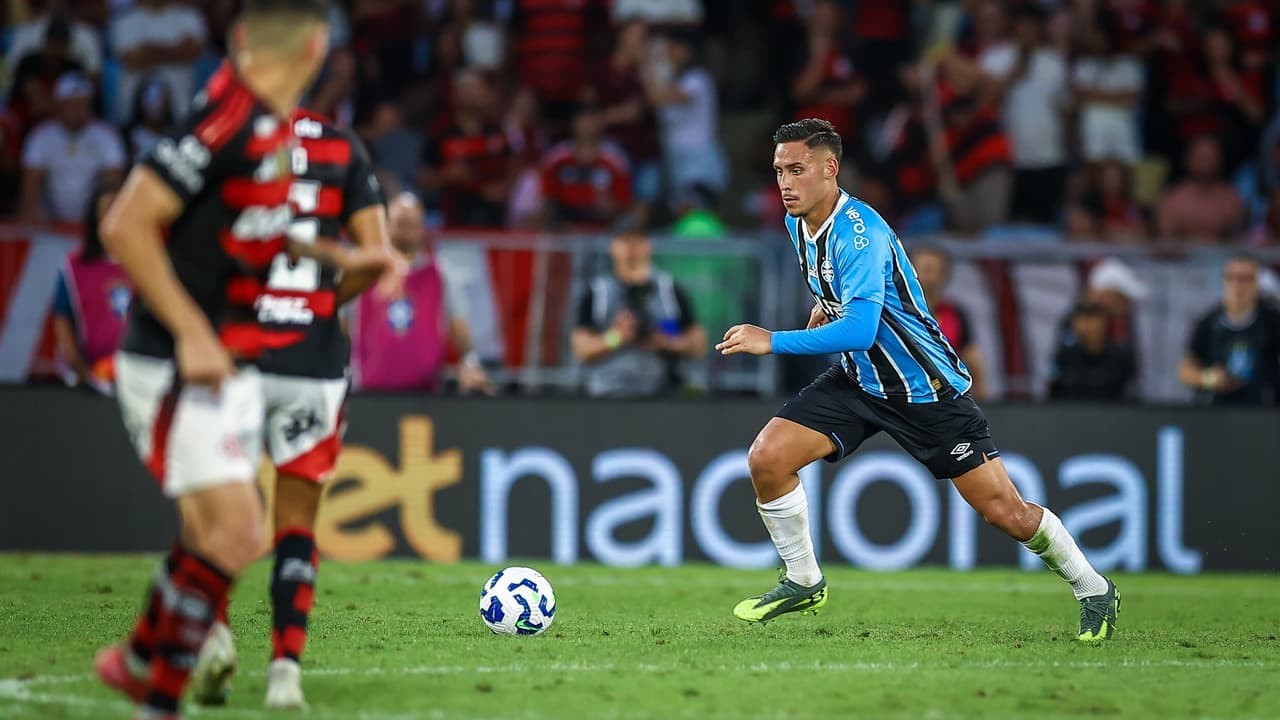 Erick Noriega é destaque em estreia pelo Grêmio