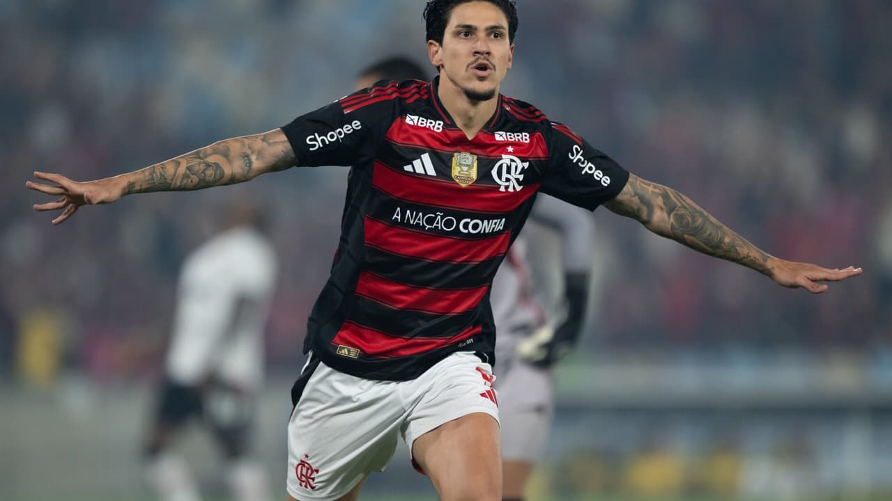 Pedro, do Flamengo, alcança 100 gols no Maracanã e marca história
