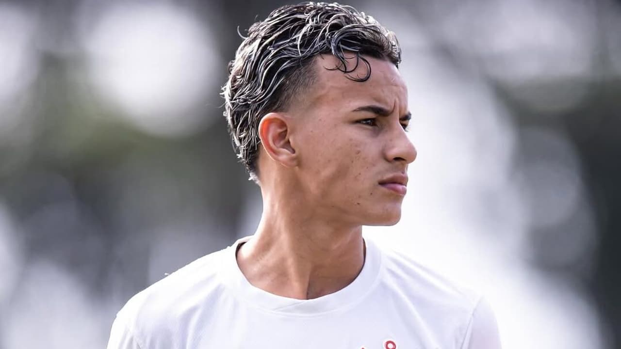 Renovação com promessa da base é anunciada pelo Corinthians após caso Furquim.