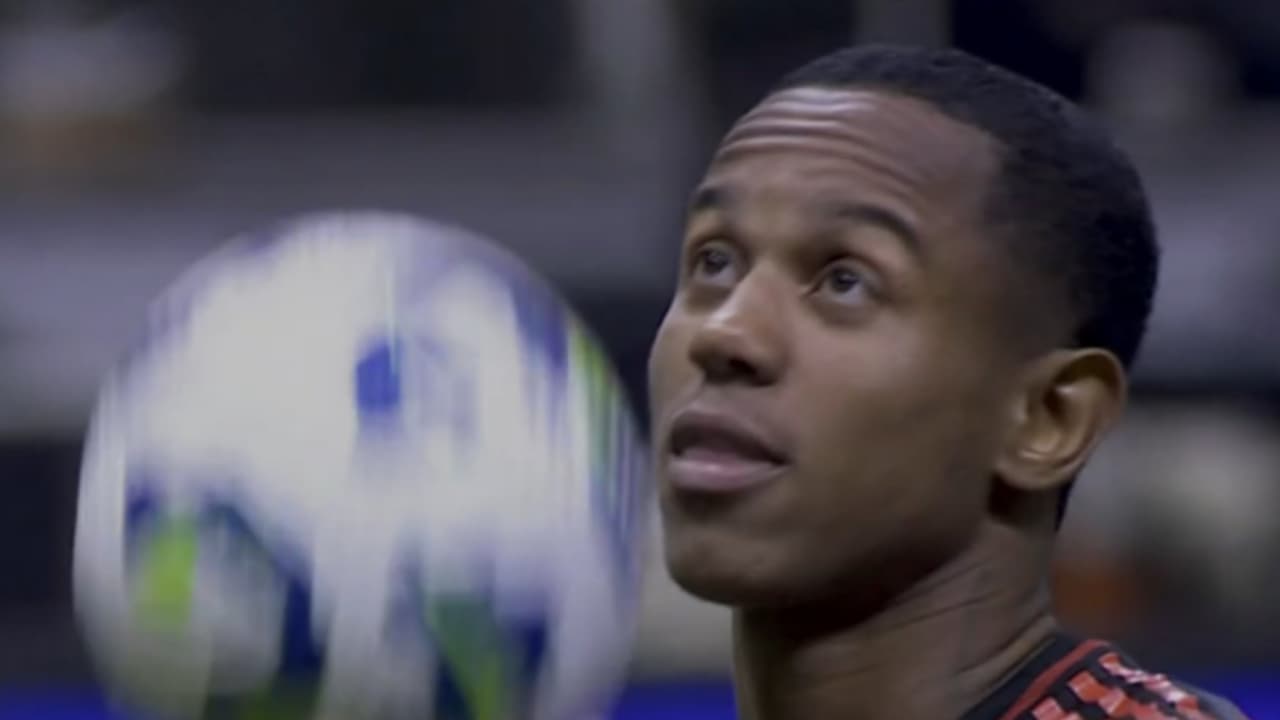 Revés de Wallace Yan em pênalti provoca indignação entre torcedores do Flamengo