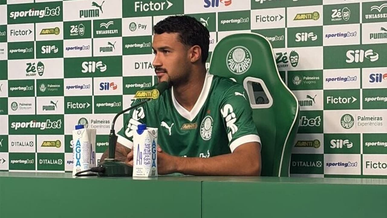 Disputa com Piquerez e sonho de Seleção: Jefté é apresentado como reforço do Palmeiras