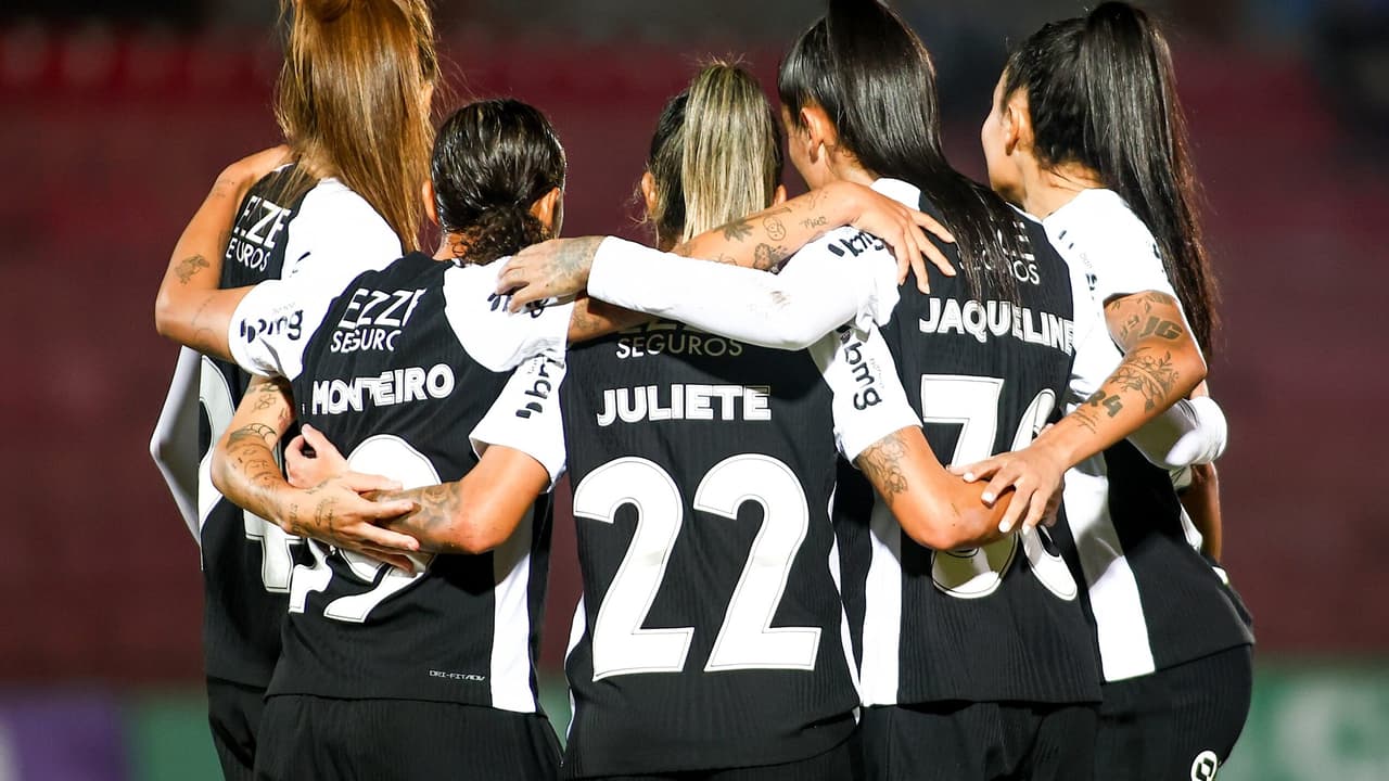 Corinthians lidera o Paulistão Feminino com vitória sobre Realidade Jovem.