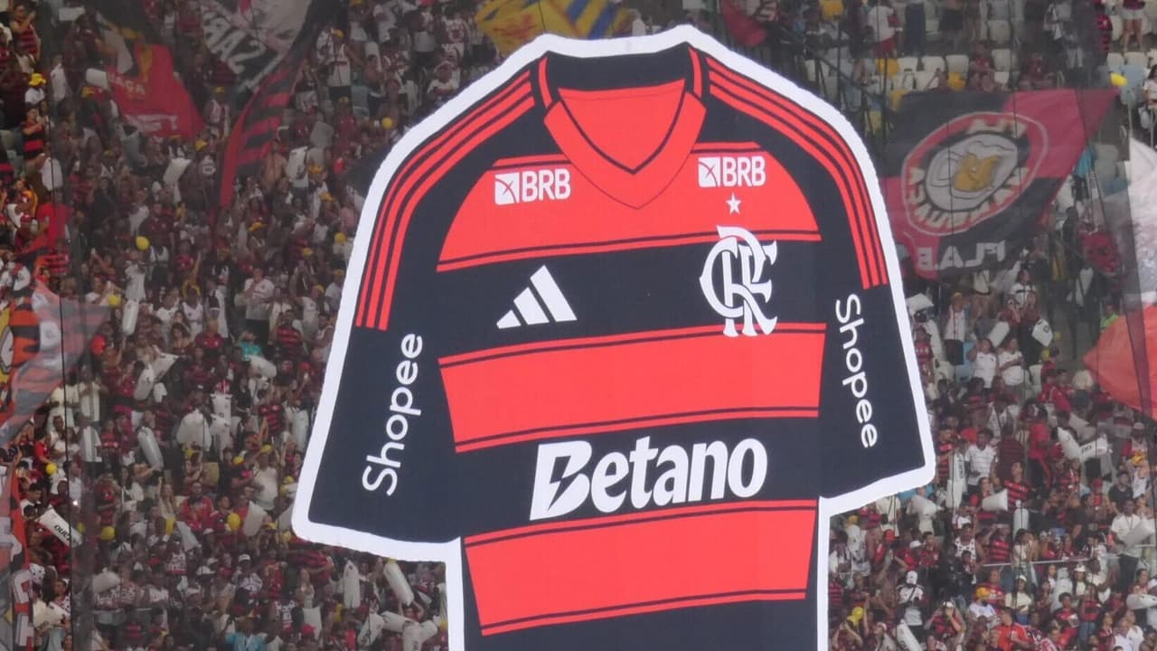 Flamengo celebra estreia de patrocinadora com festa da Torcida no Maracanã