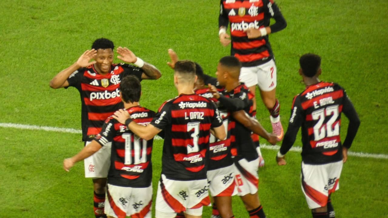 Jornalista critica postura de titular do Flamengo após recente polêmica no clube