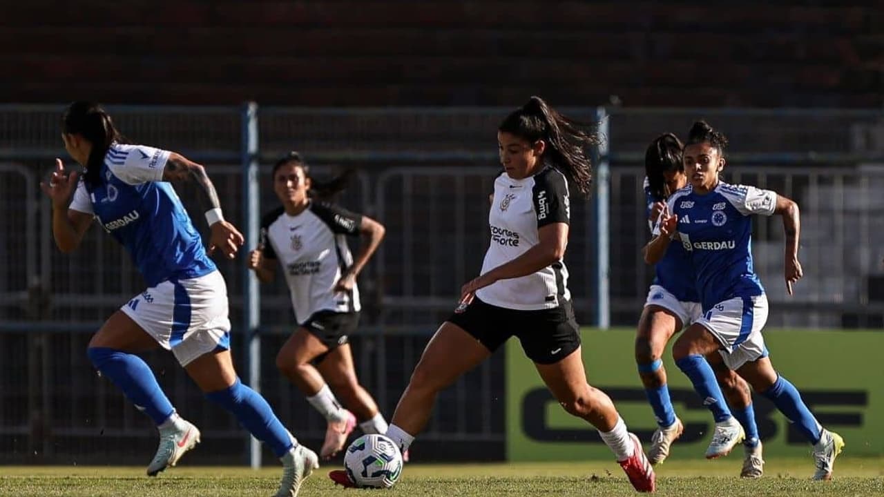Cruzeiro e Corinthians definem classificação na Copa do Brasil Feminina