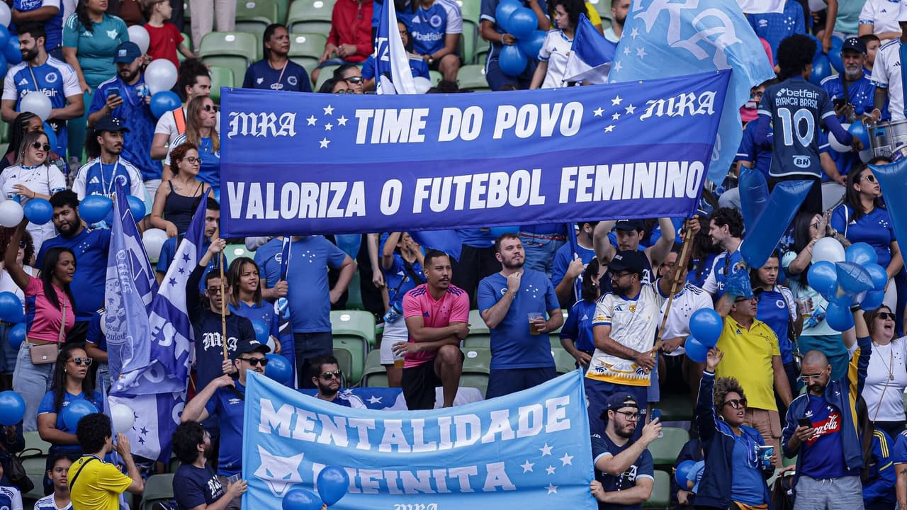 Cruzeiro e Palmeiras quebram recorde de público no Brasileirão Feminino de 2025
