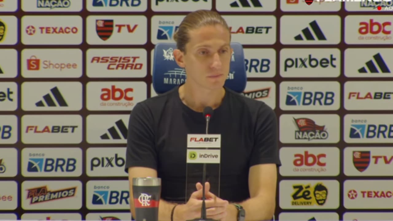 Entrevista coletiva de Filipe Luís, técnico do Flamengo: ao vivo!