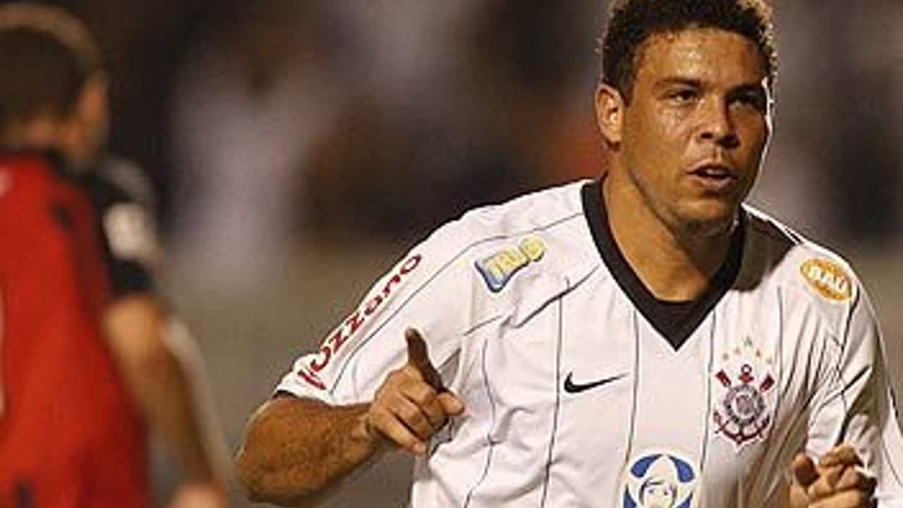 Athletico e Corinthians: confrontos memoráveis na Copa do Brasil com destaque para Ronaldo