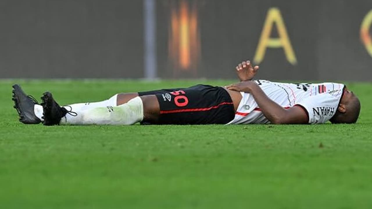 Emissora contrata ex-jogador para comentarismo no duelo Athletico x Corinthians