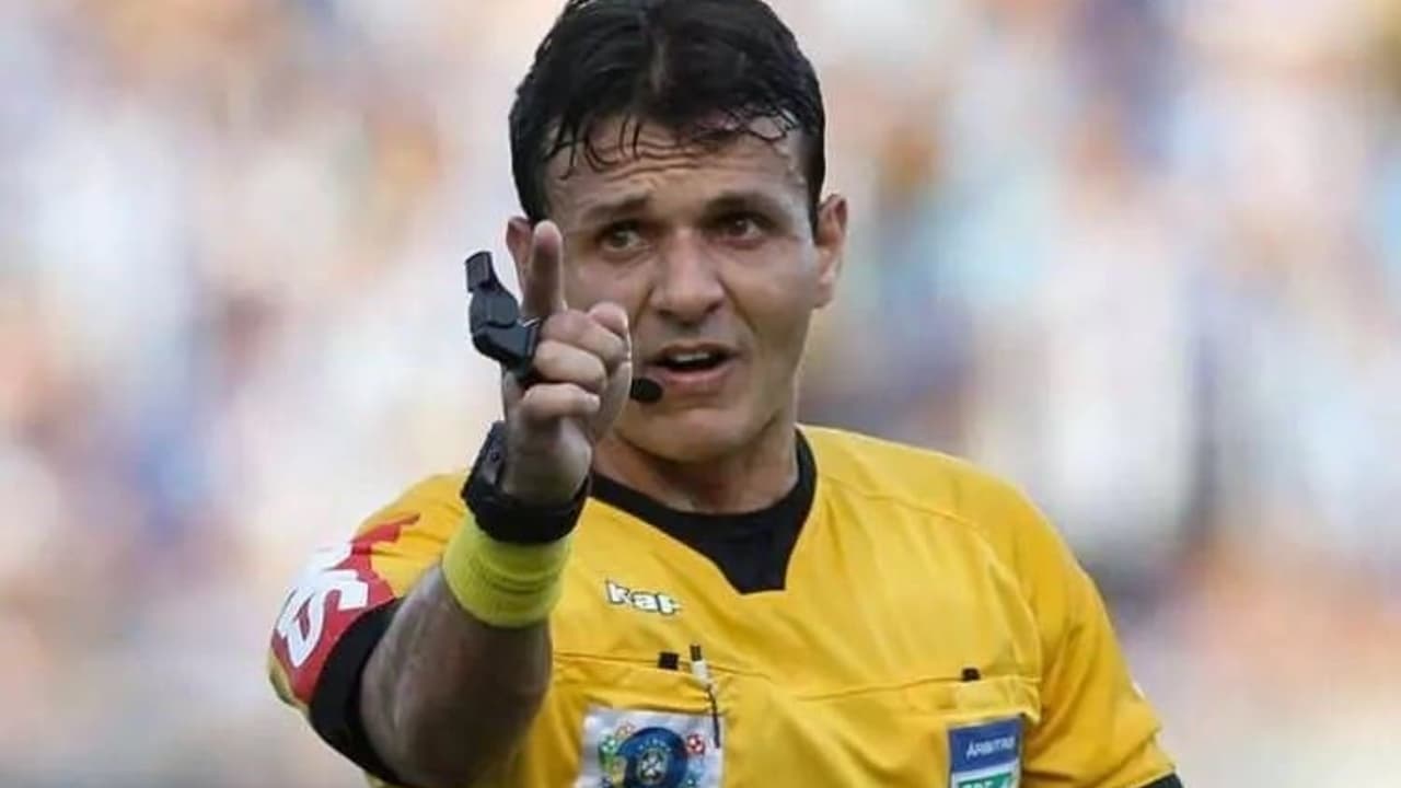 Cbf desmente acusação do Corinthians e mantém árbitro do VAR no Derby.