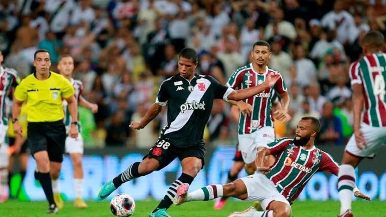 Com cinco da base, Vasco divulga relacionados para o jogo contra o Santos