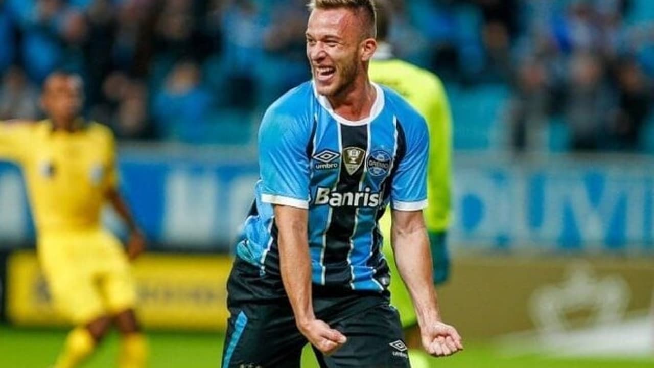 Grêmio acerta o retorno do volante Arthur após sete anos