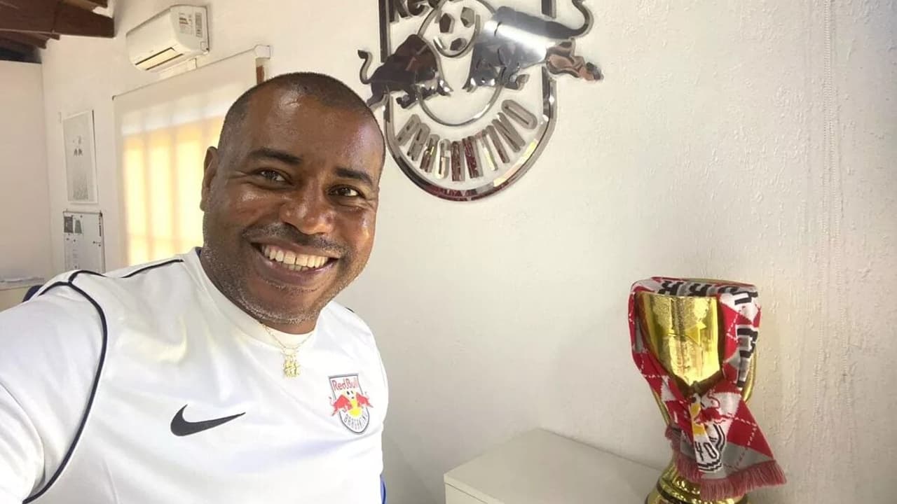 Baiano, Ex-Lateral De Santos E Palmeiras, Está Atuando Em Equipe Amadora Atualmente