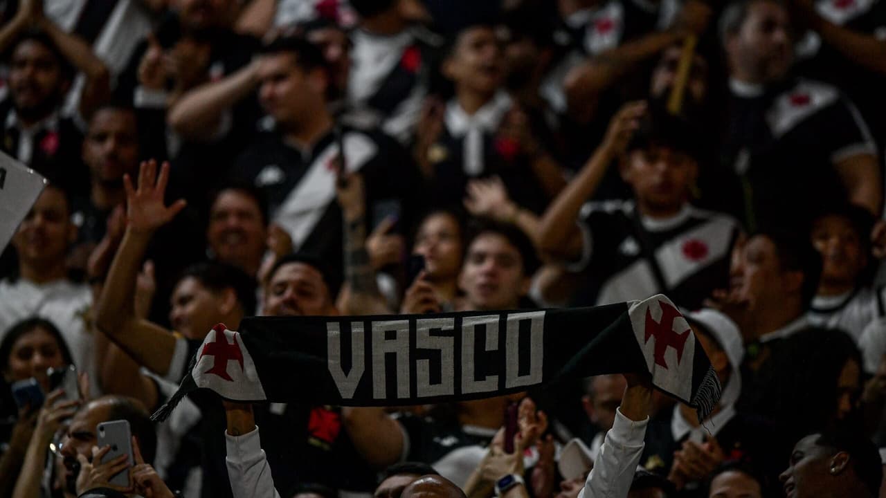 Vídeo de novo reforço do Vasco anima torcedores: 'Vai deitar'