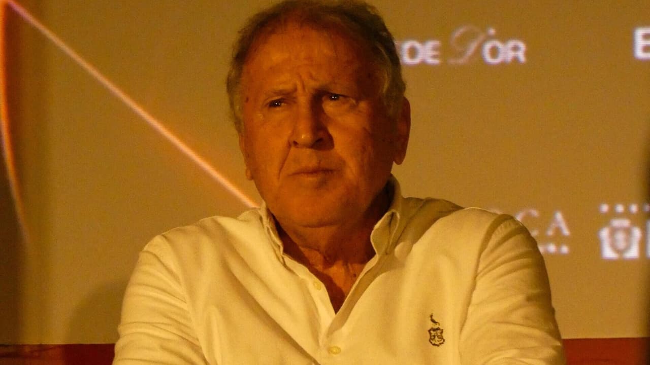 Zico convoca torcida rubro-negra para jogo decisivo contra Barcelona no Mundial Sub-20.