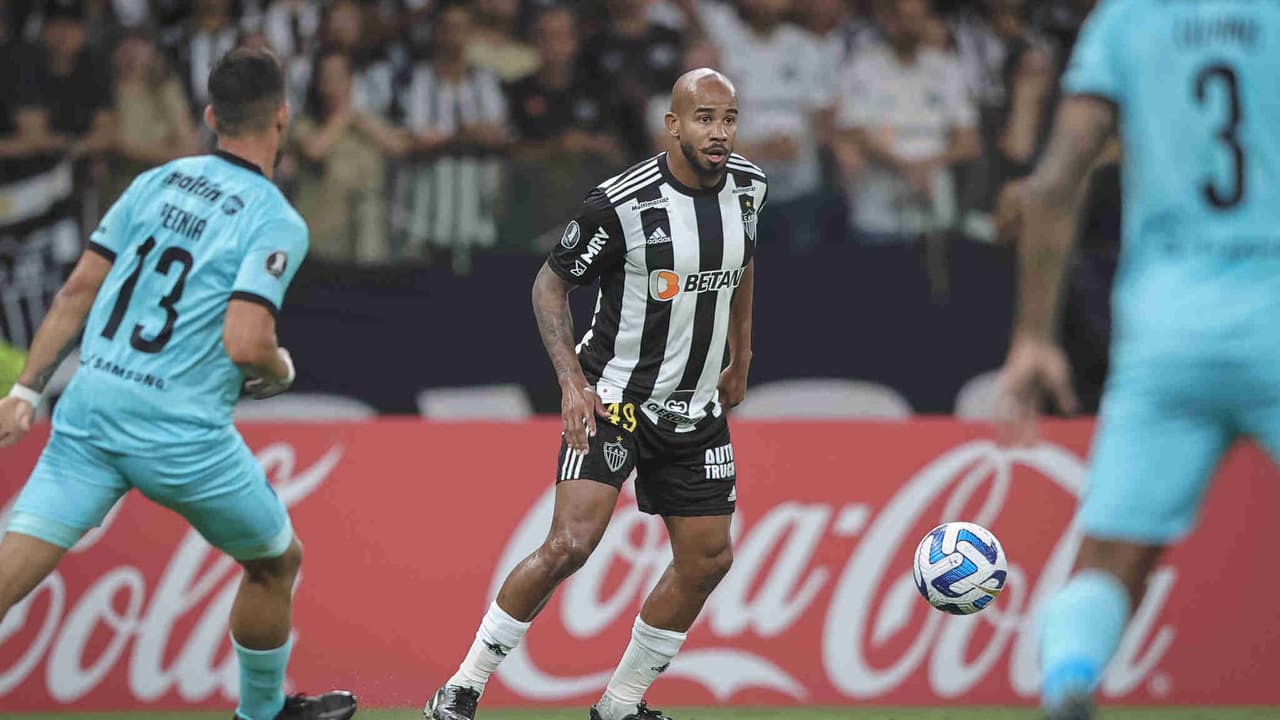 Acionado pelo Flamengo, Internacional aciona o Atlético-MG por dívidas