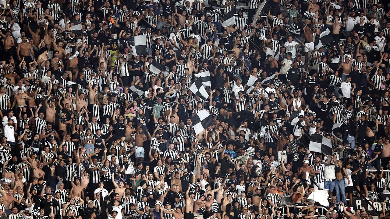 Botafogo esgota ingressos pela primeira vez no ano e planeja grande festa