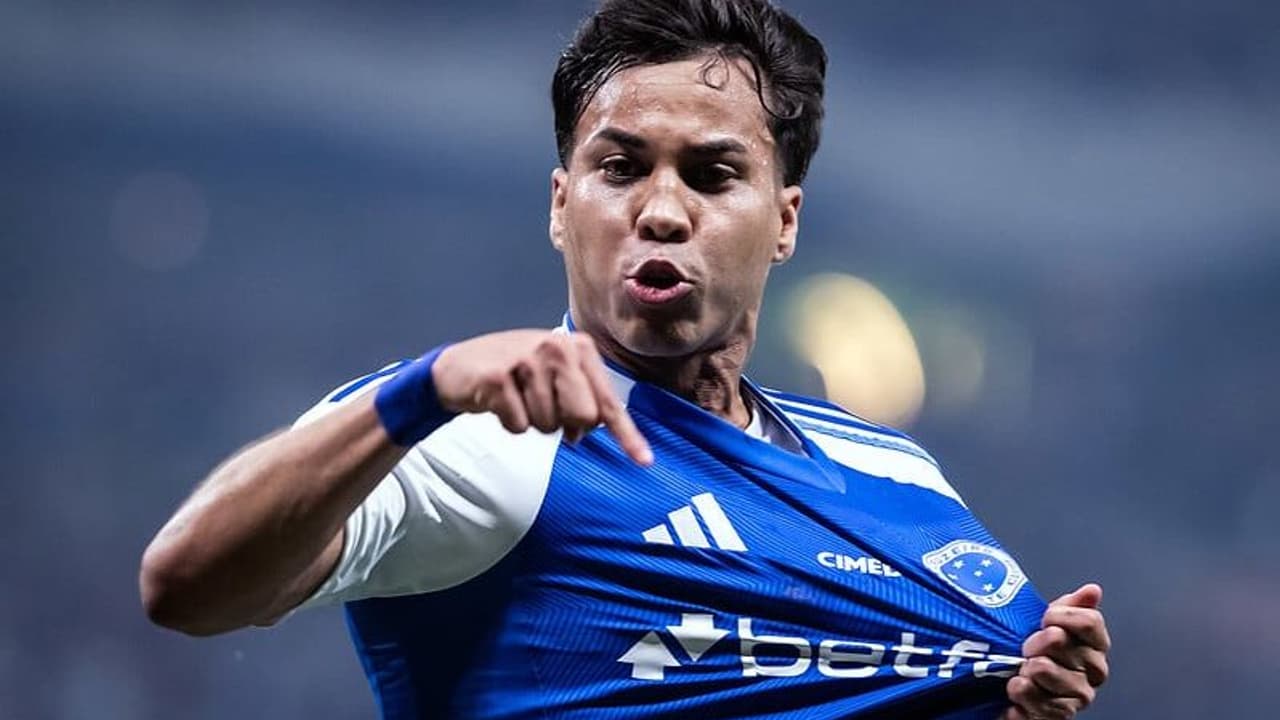 Cartões voltam a preocupar Cruzeiro no Brasileirão