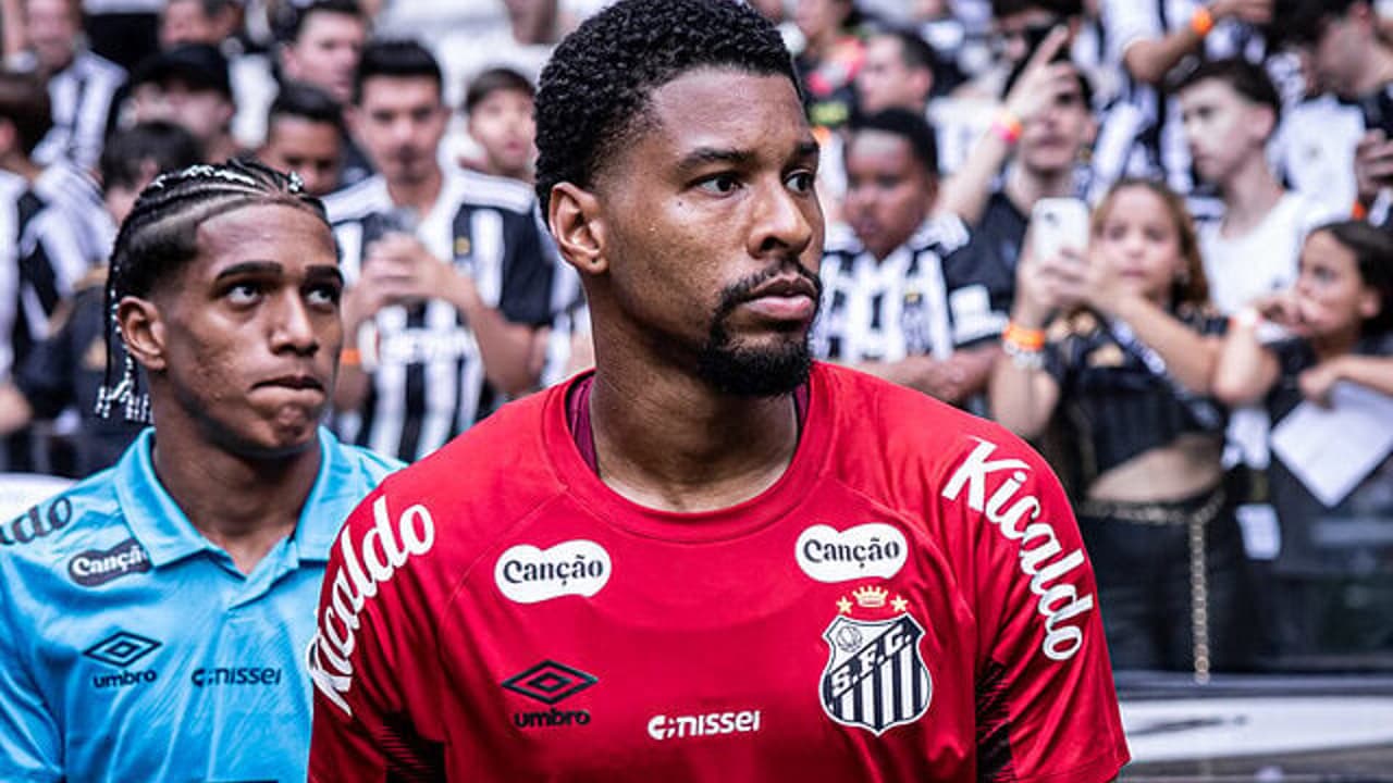 Diógenes celebra recuperação de Brazão e analisa clássico pelo Santos: 'Estou preparado'