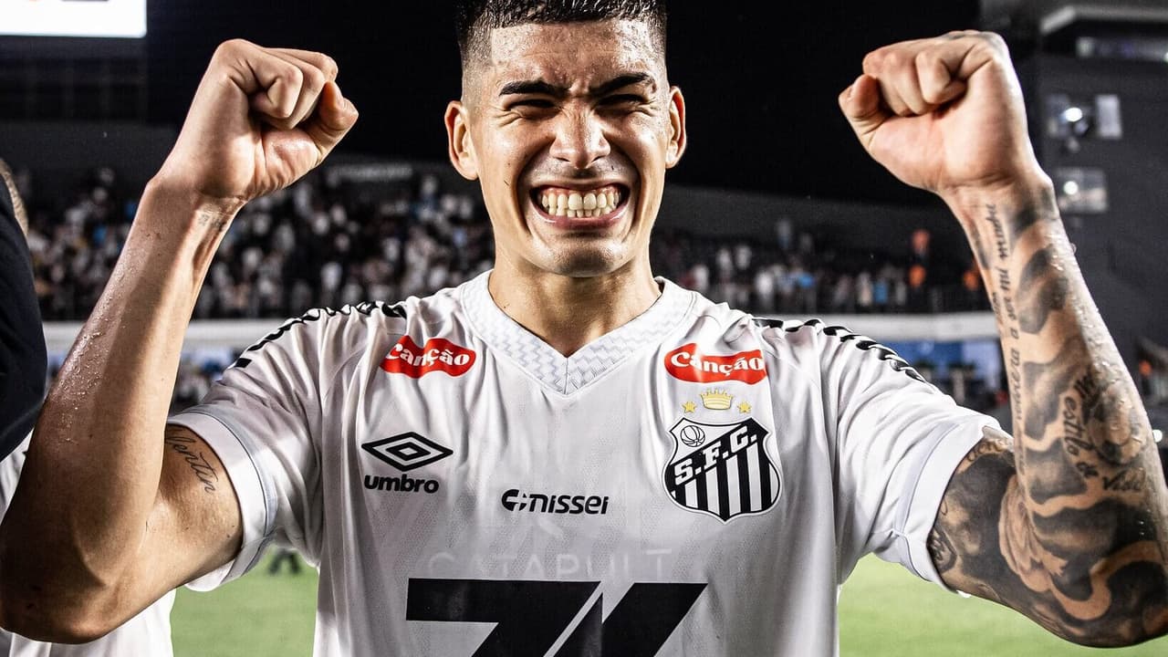 Adonis Frías se destaca e sai na frente na briga por titularidade no Santos