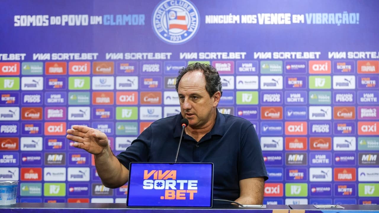 Ceni responde críticas do Palmeiras e aponta que gramado afeta mais o time dele