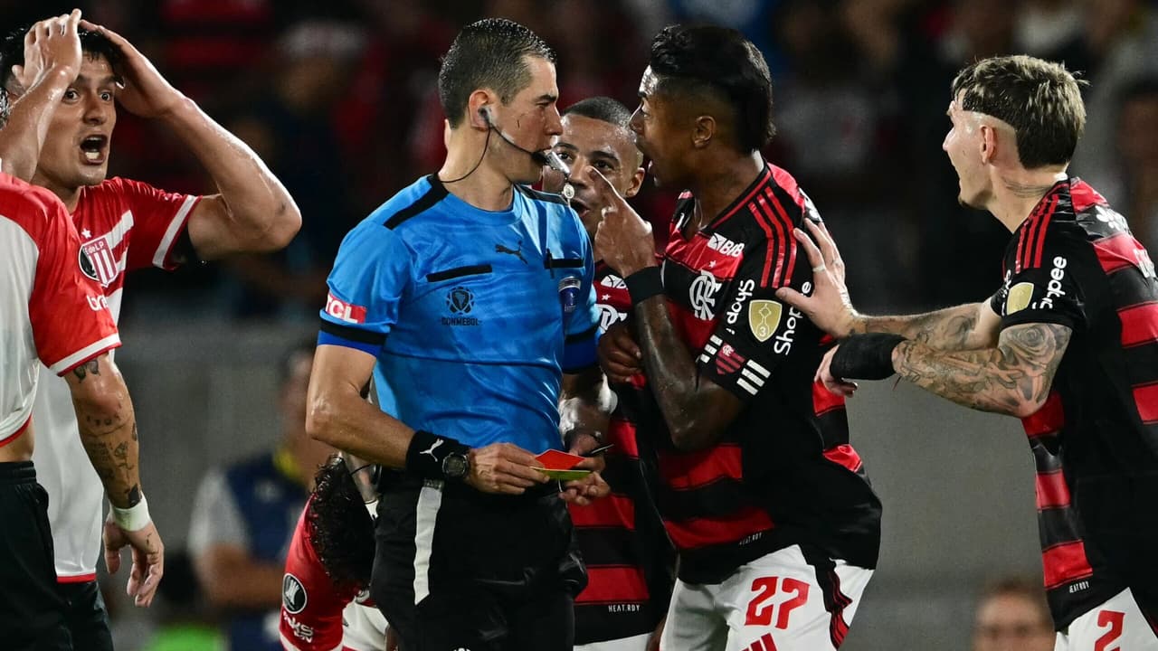 Nota Oficial do Flamengo: A Voz da Nação Reage à Polêmica de Arbitragem Contra o Estudiantes