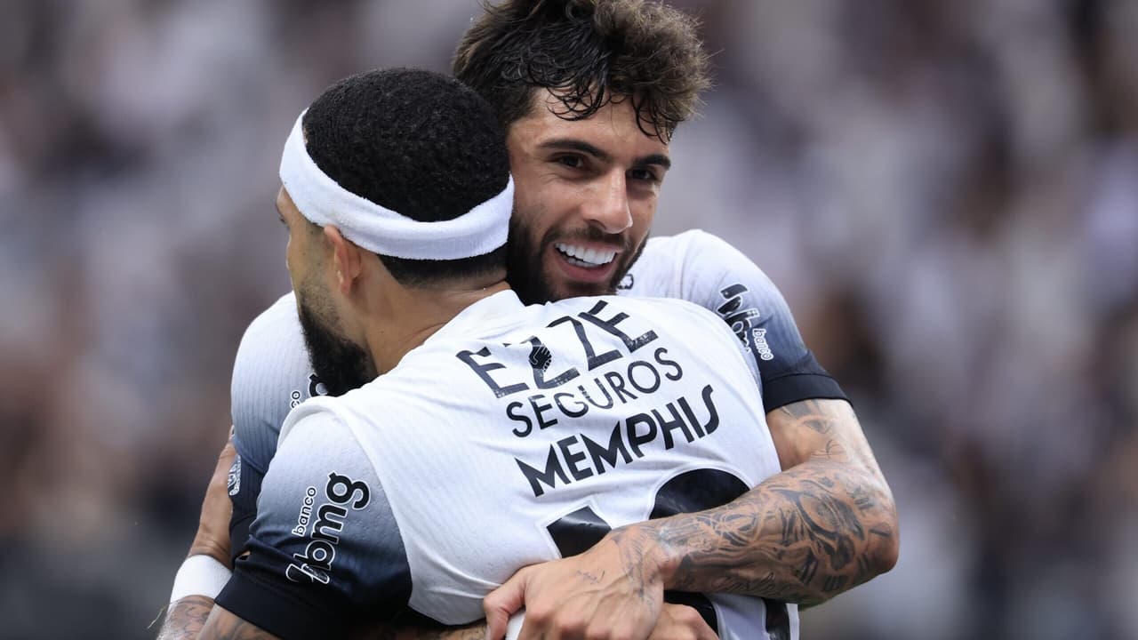 Corinthians mira retorno de dupla ofensiva para duelo com o Flamengo