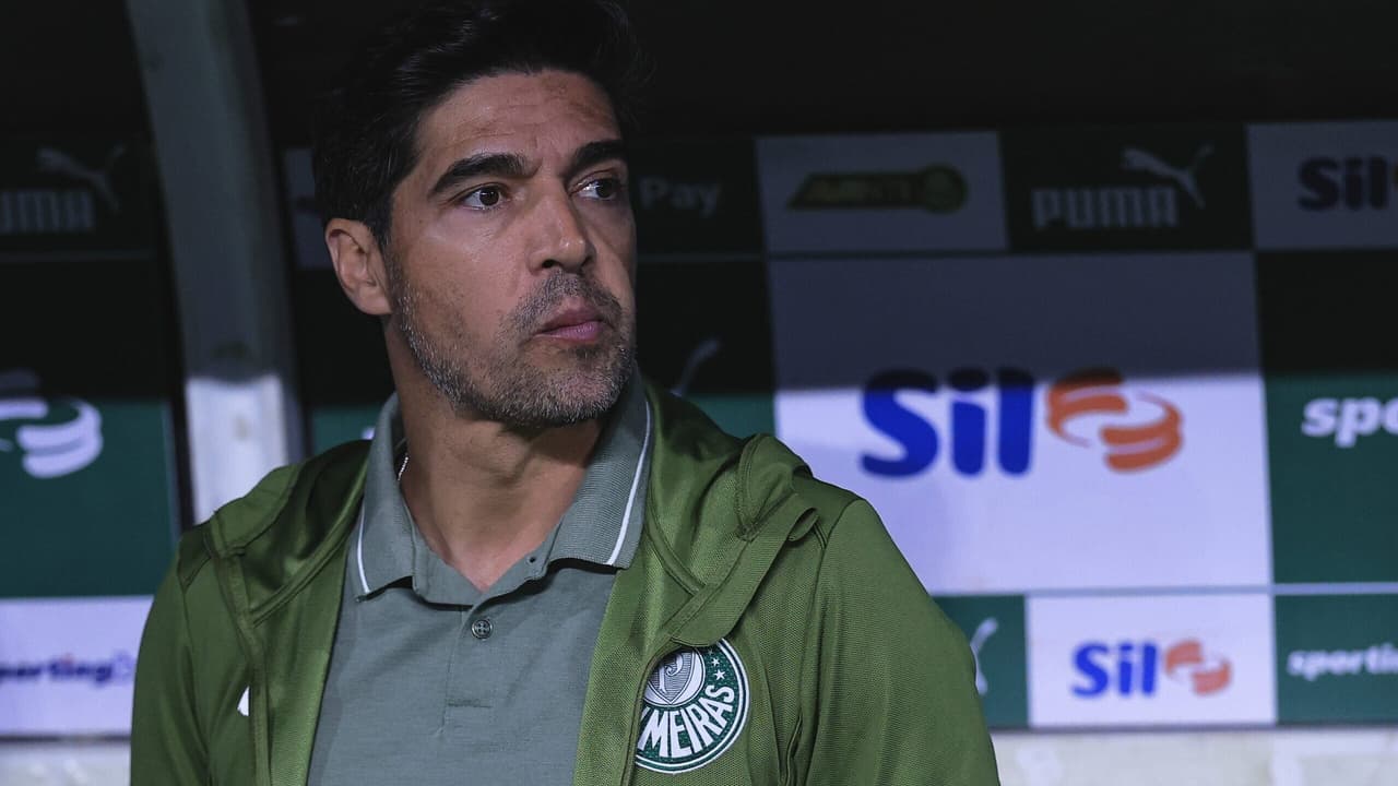 Palmeiras ganha reforço na Libertadores e Abel considera mudanças na escalação