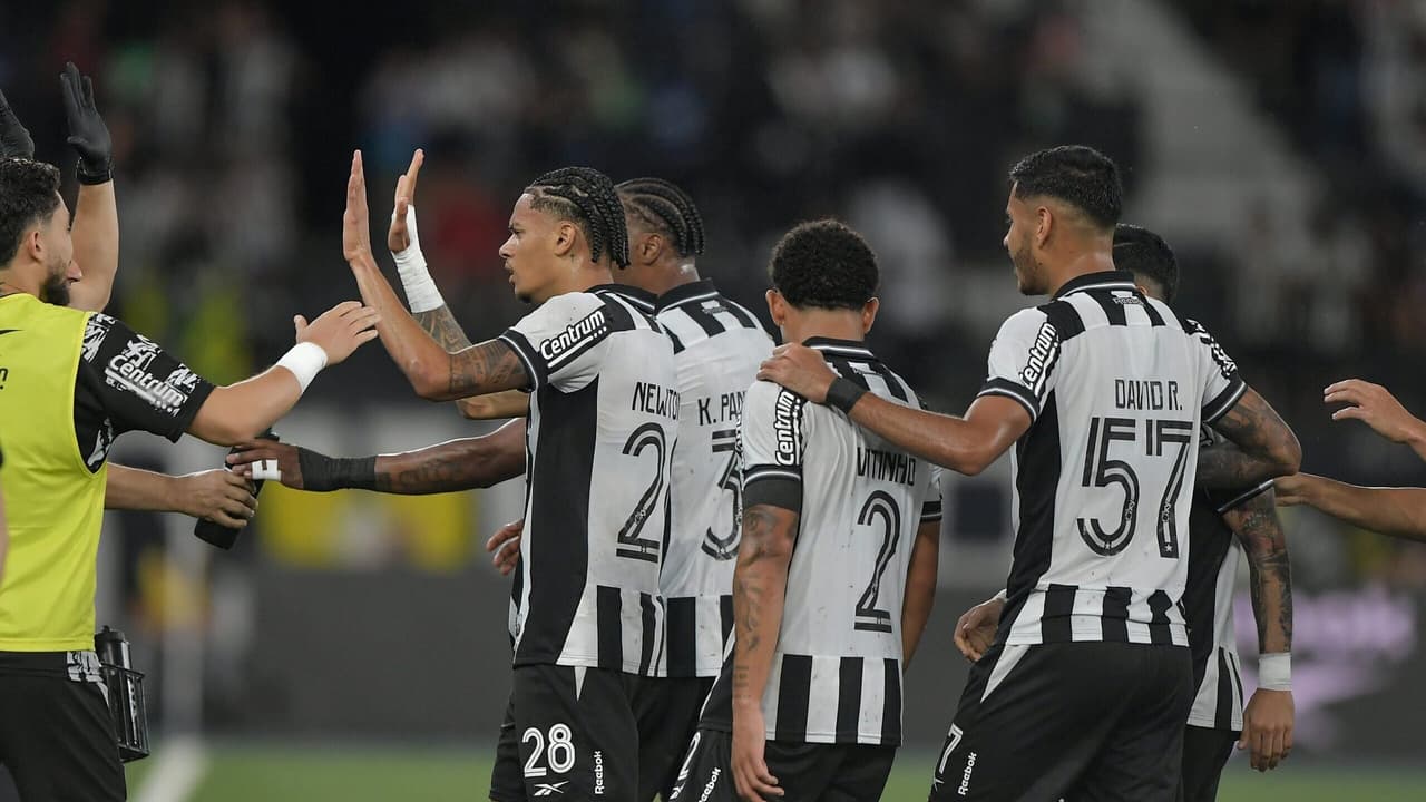 Atitude de reforço do Botafogo repercute entre torcedores: 'Vai virar ídolo'
