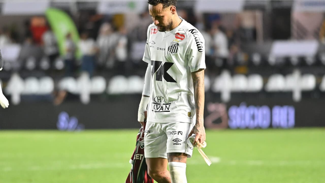 Dublador flagra 'ameaça' de Ganso após atitude de Neymar em Santos x Fluminense