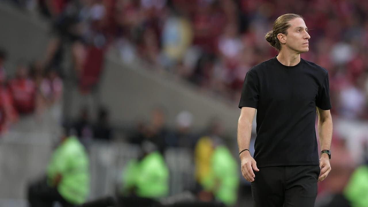 Filipe Luís: Gigante Recusa Oferta Internacional e Reforça o Comando Rubro-Negro!