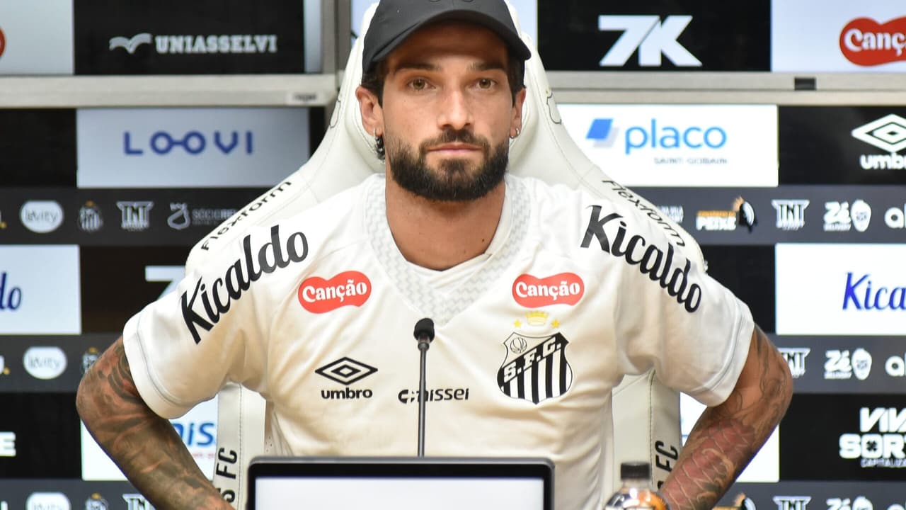 Apresentado, Lautaro Díaz cita Neymar e comemora chegada ao Santos: 'Sonho'