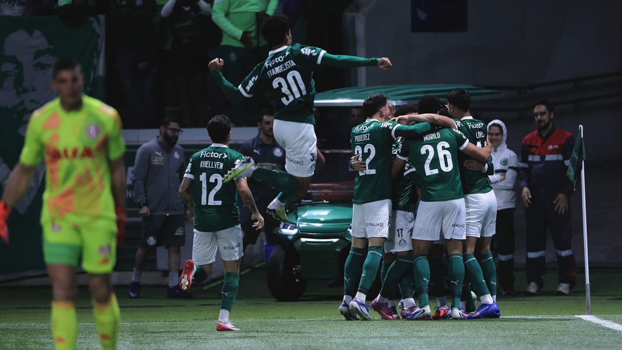 Ataque do Palmeiras é destacado como superior por comentarista esportivo