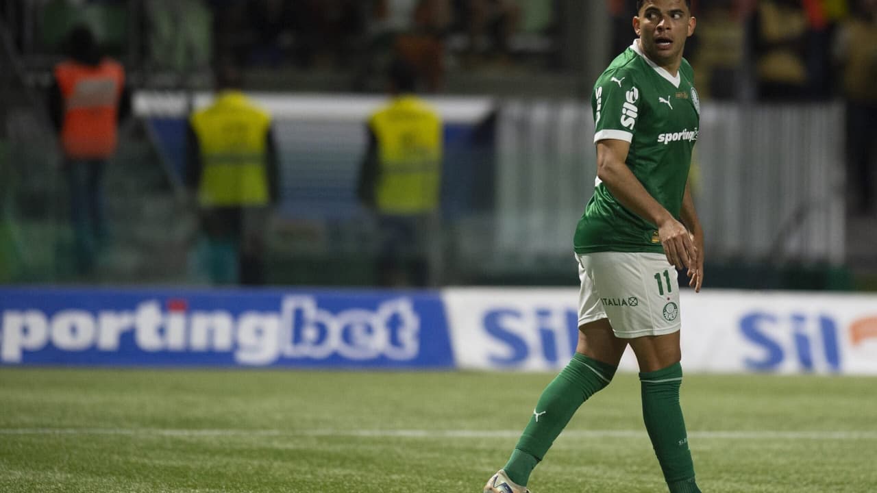 Bruno Rodrigues comemora retorno ao Palmeiras após enfrentar momentos desafiadores