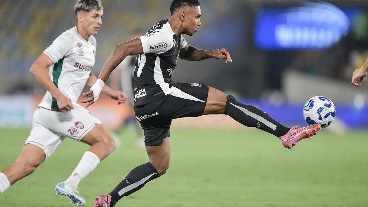 Descontentamento de torcedores cresce após nível técnico de Fluminense e Corinthians