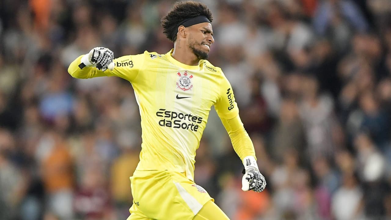 Corinthians derrota Fluminense no Maracanã com gol de origem duvidosa