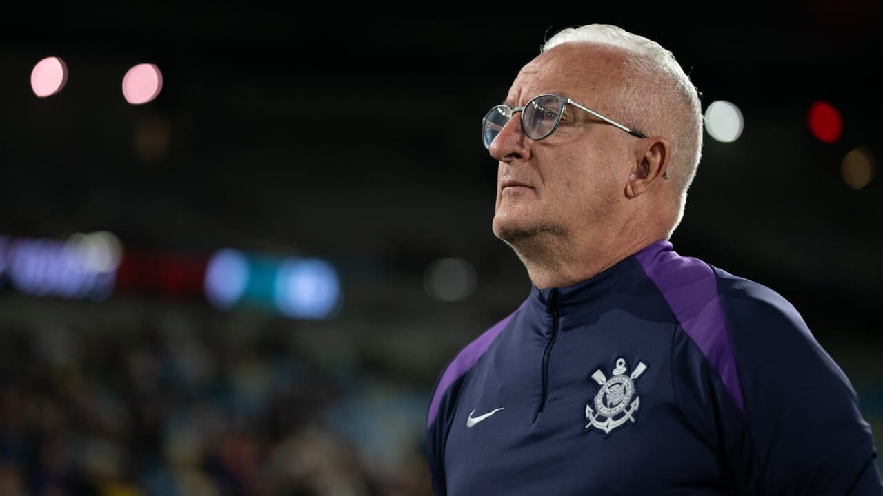 Corinthians altera defesa contra o Flamengo após perda de titular importante