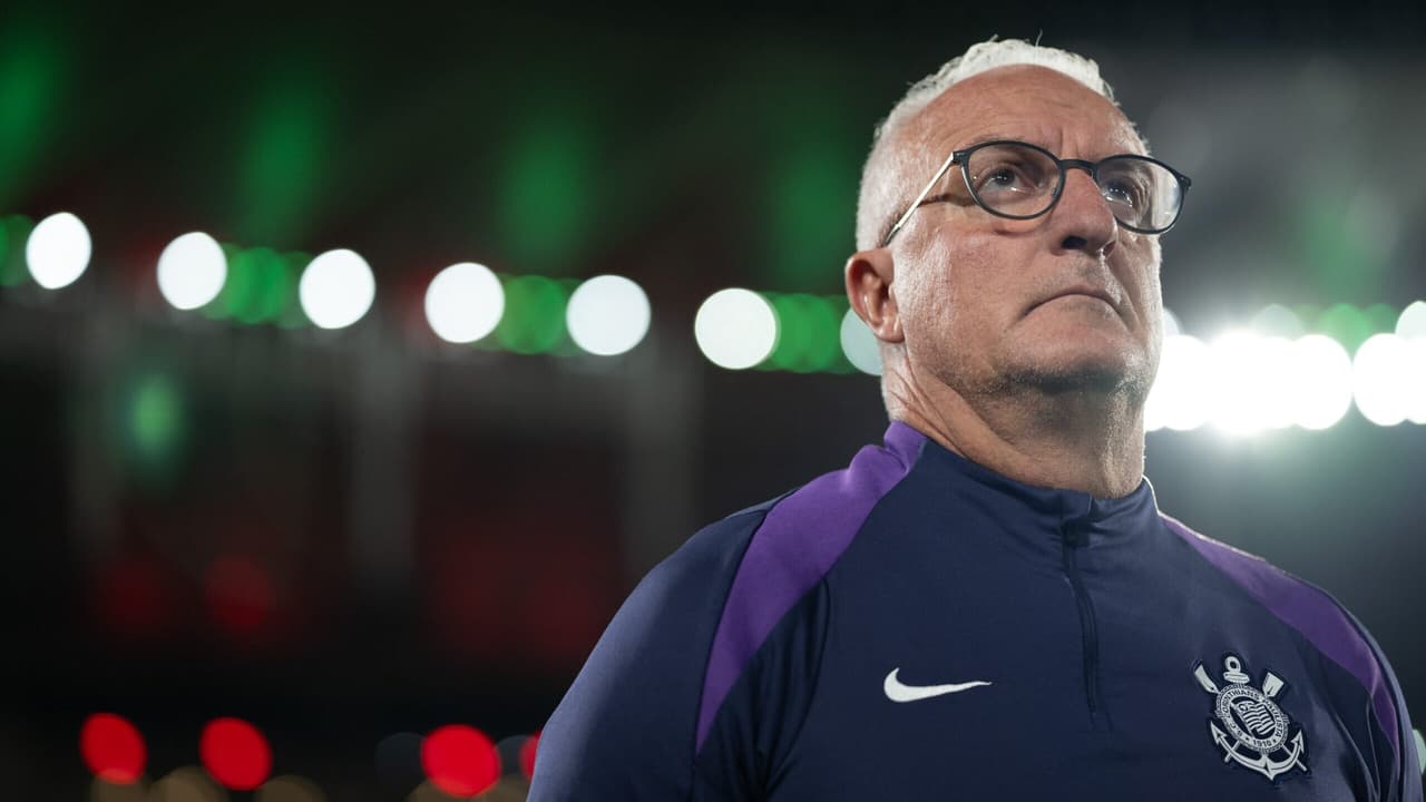 Dorival mantém trio de zagueiros e aposta em Yuri e Vitinho no ataque