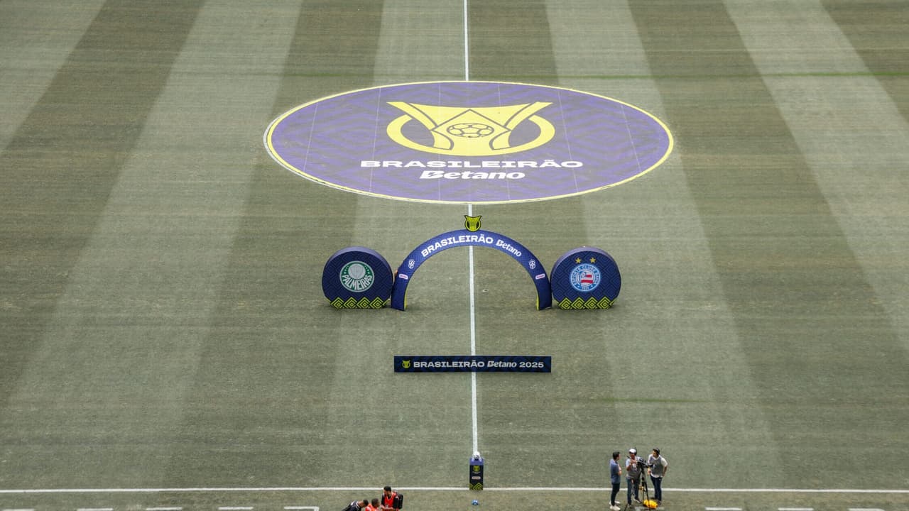 Condição do gramado da Fonte Nova em Bahia x Palmeiras é 