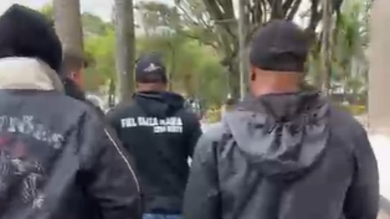 Organizada do Corinthians faz reunião no Parque São Jorge