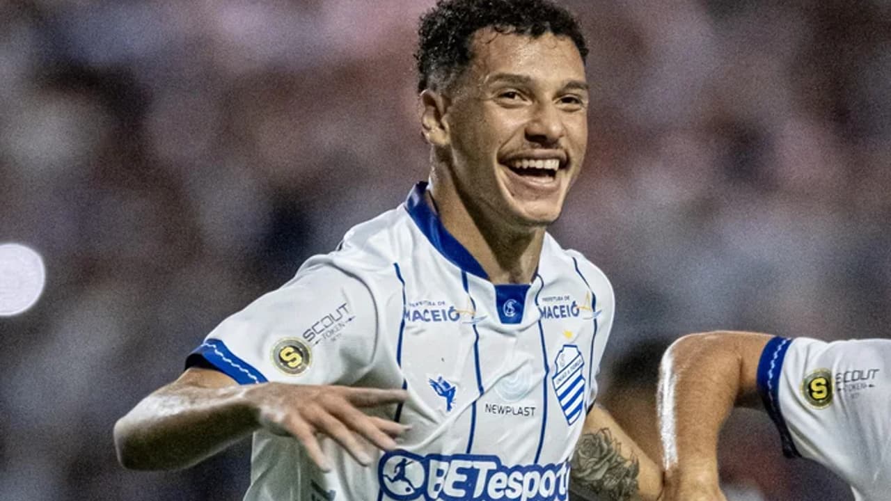 Grêmio contrata lateral esquerdo algoz na Copa do Brasil