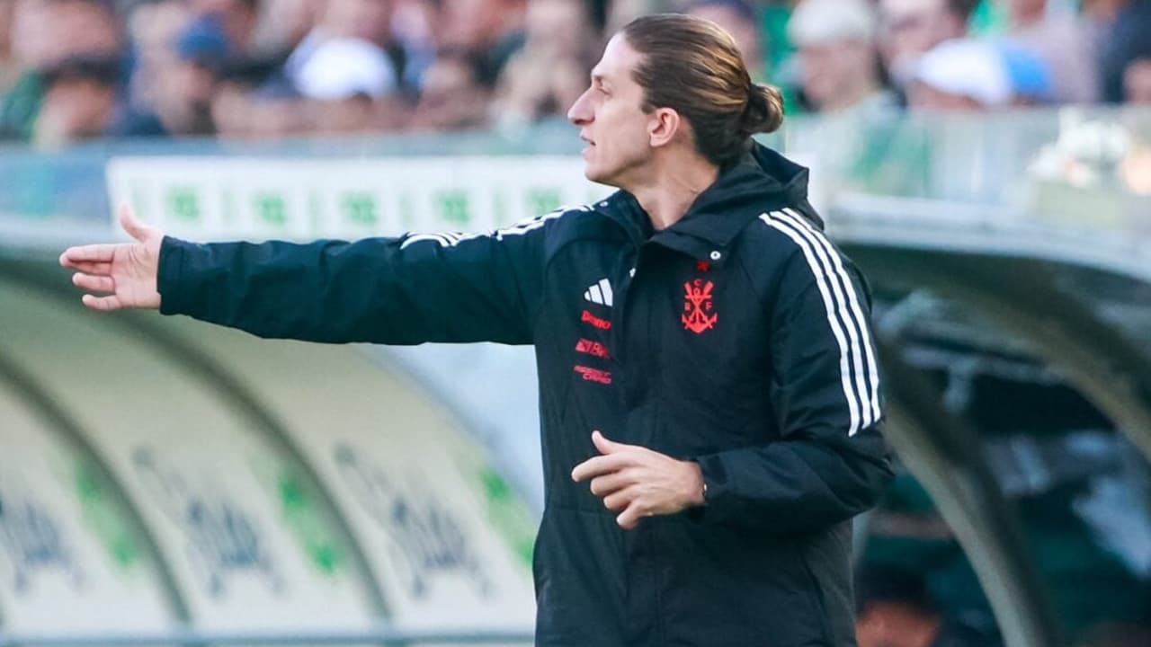 Filipe Luís confirma propostas da Europa para deixar o Flamengo: 'Muito feliz'